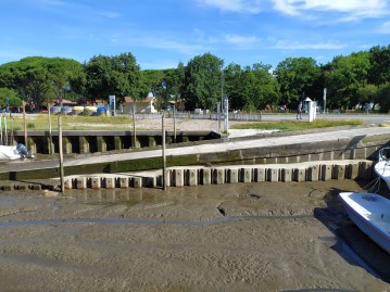 Andernos Cale de mise à l'eau (36).jpg