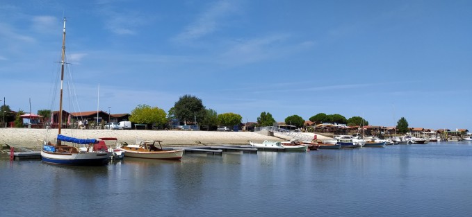 Gujan Larros Quai professionnel et ponton patrimoine (49).jpg Gujan Larros Quai professionnel et ponton patrimoine (49).jpg