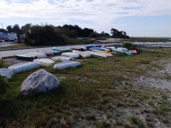 Arès Parking darse est (2).jpg Arès Parking darse est (2).jpg