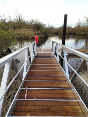 Biganos Ponton Canoês (8).jpg Biganos Ponton Canoês (8).jpg