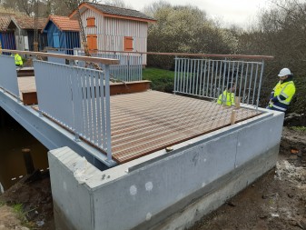 Biganos Remplacement du pont (37).jpg Biganos Remplacement du pont (37).jpg