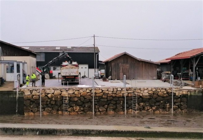 Gujan Canal Ouest Réfection quai Laugarou (3) 2.jpg Gujan Canal Ouest Réfection quai Laugarou (3) 2.jpg