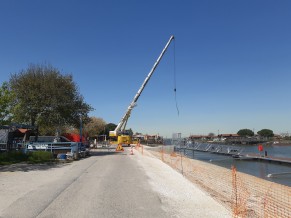 Gujan Larros Quai professionnel et ponton patrimoine (32).jpg Gujan Larros Quai professionnel et ponton patrimoine (32).jpg