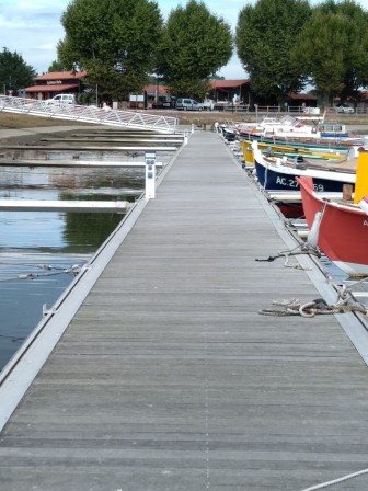 La Teste Bornes électriques et eau (3).jpg La Teste Bornes électriques et eau (3).jpg