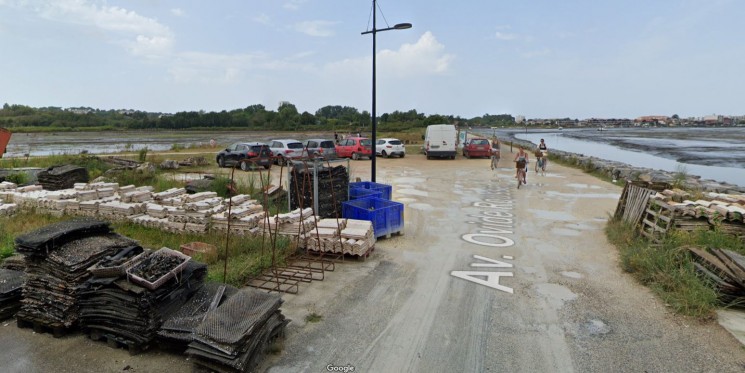 La Teste Centre -Raquette de retournement - Réfection voirie 1.JPG La Teste Centre -Raquette de retournement - Réfection voirie 1.JPG